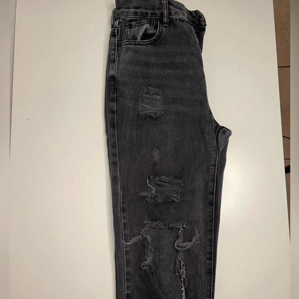 Packing Jeans - Picture 7 of 7